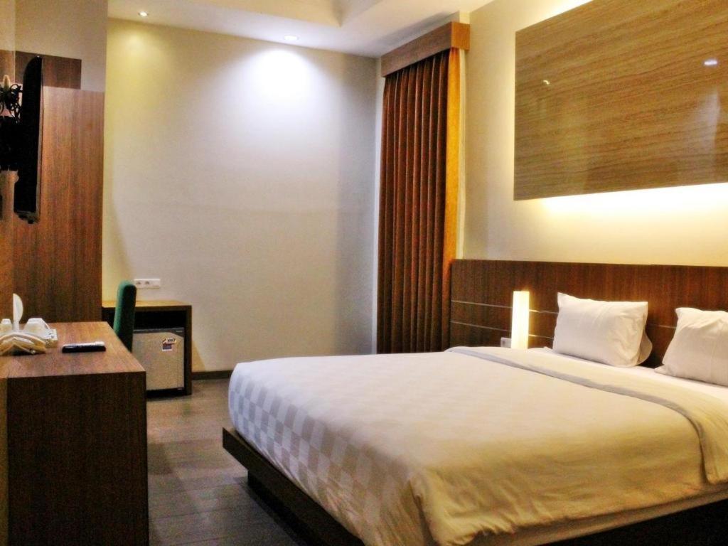 Lotus Hotel Subang Exterior foto