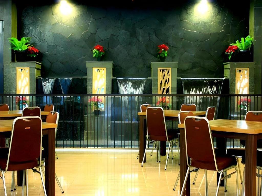 Lotus Hotel Subang Exterior foto